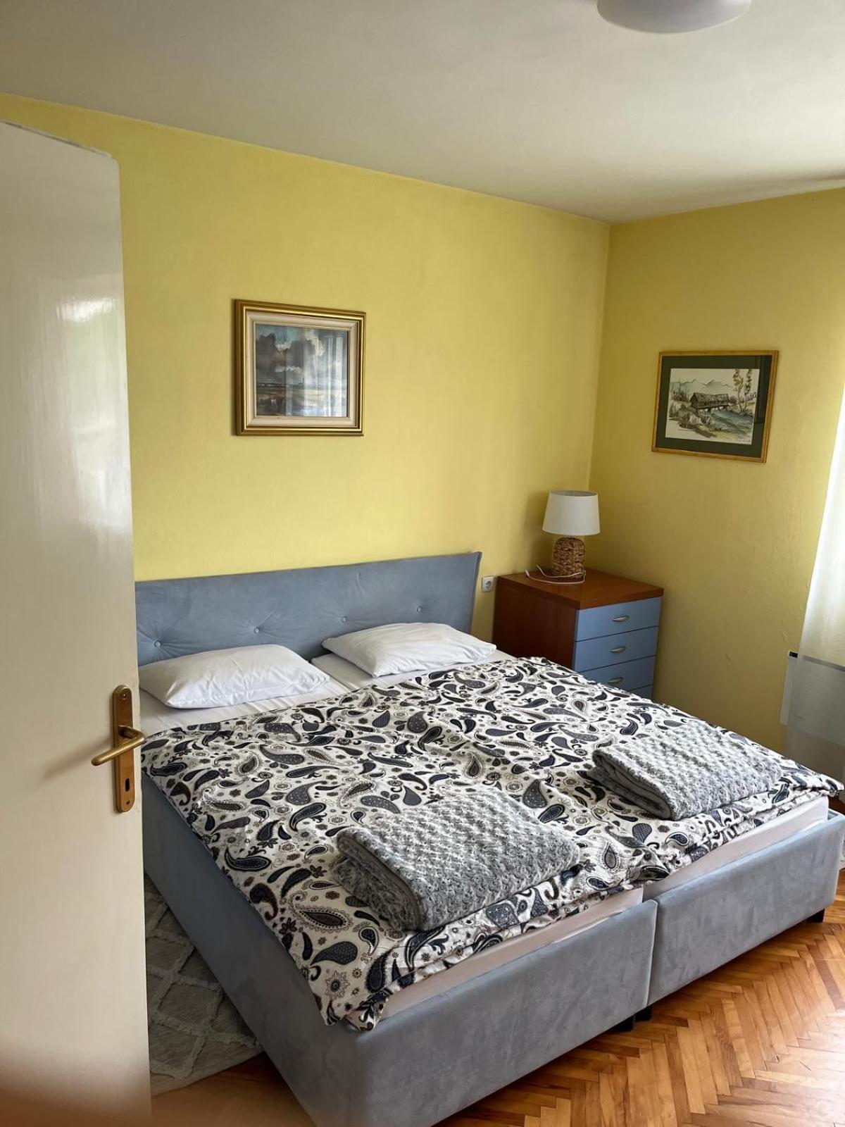 Apartman Ivka Gospic Bagian luar foto